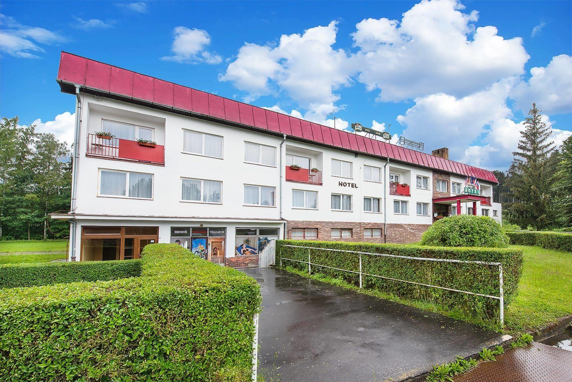Hotel Zatisi Frantiskovy Lazne Exterior photo
